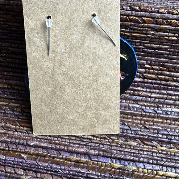 BOGO FREE VACATION TROPICAL CRUISE WEAR EARRINGS - Picture 3 of 4